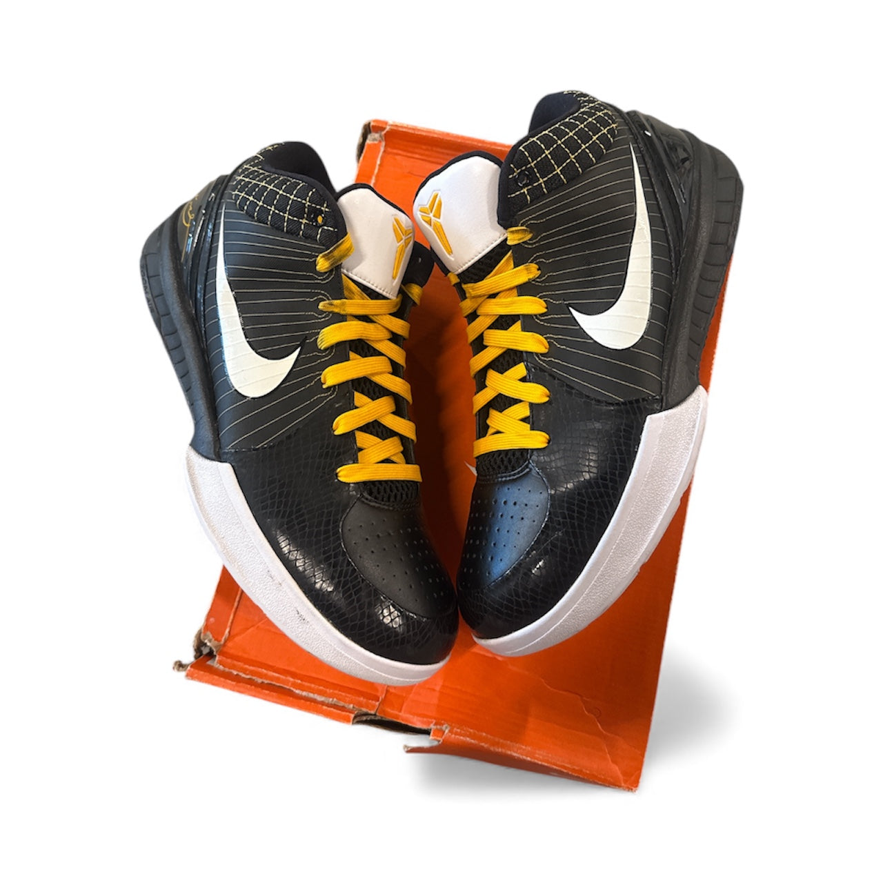 Kobe 4 ‘Del Sol’